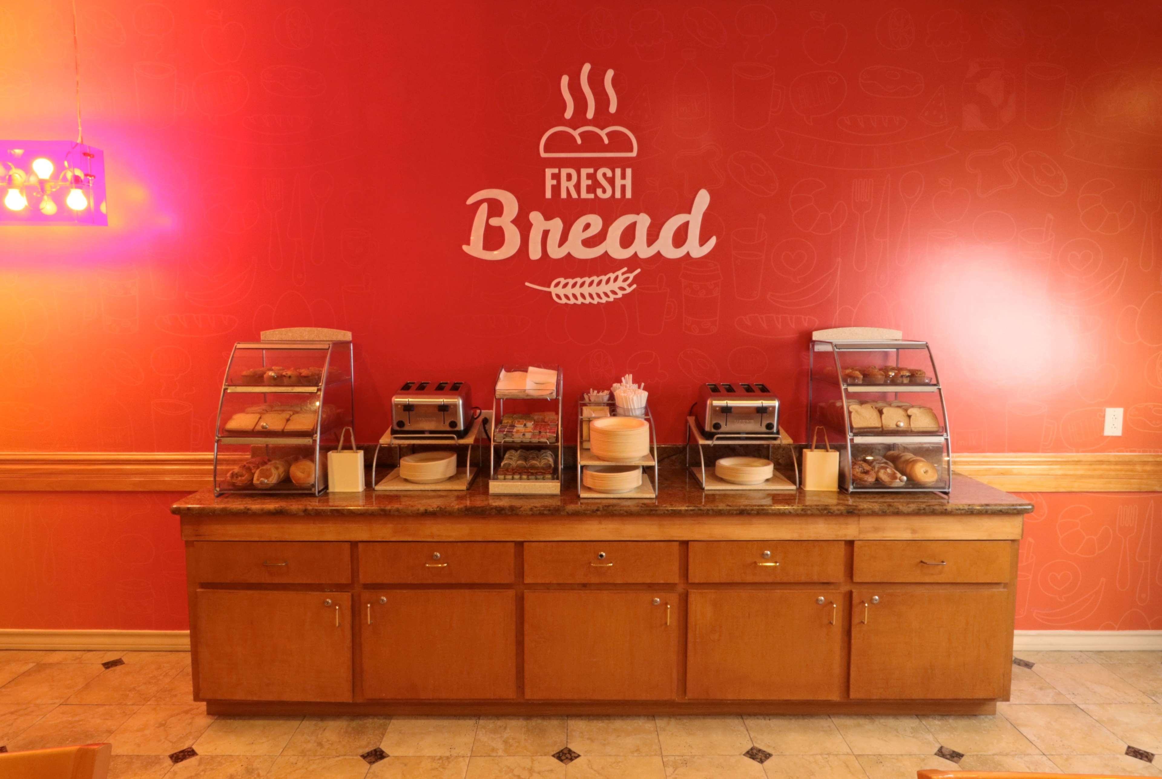 Wyndham Garden Mcallen At La Plaza Mall Экстерьер фото